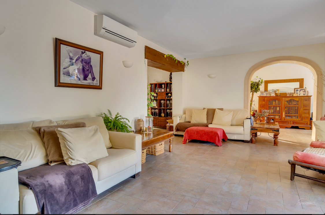  Chalet en venta directa con Plusvillas – C4149* – Villa con 5 dormitorios y 4 baños en Moraira, (Costa Blanca), zona Alcasar 