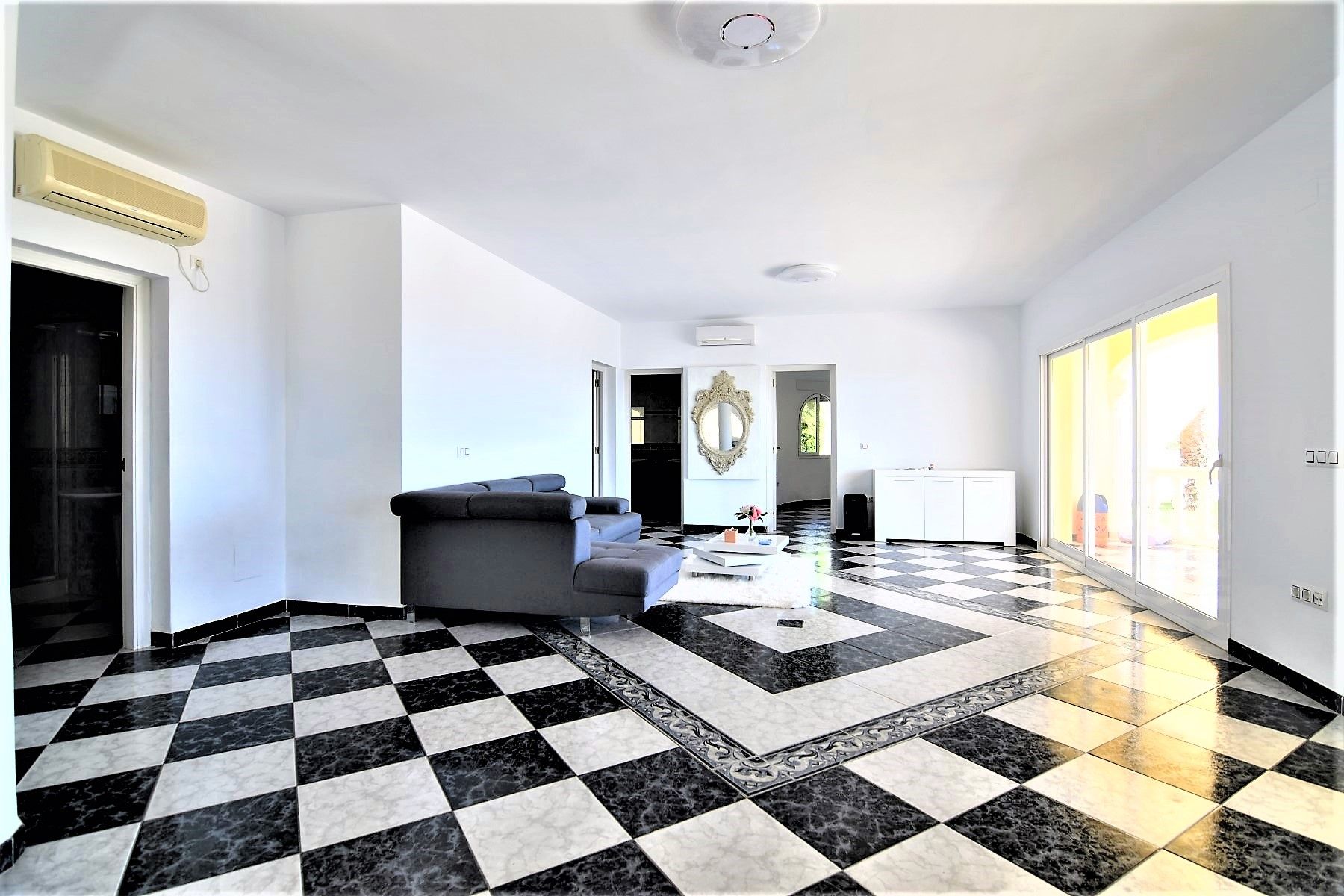  Chalet en venta directa con Plusvillas – C20008* – Villa con 4 dormitorios y 4 baños en Calpe, (Costa Blanca), zona Tosal de la Cometa 