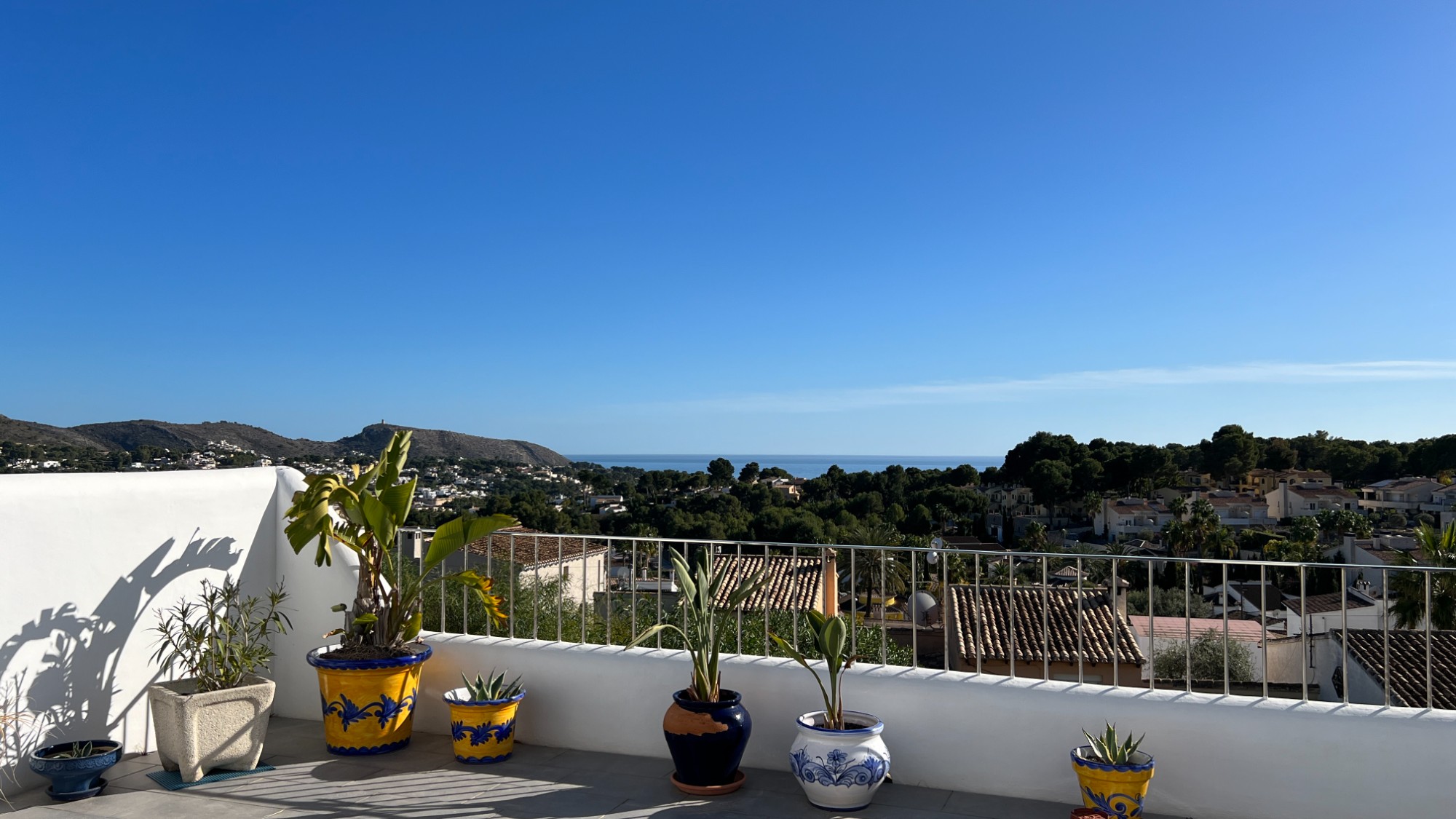  Chalet en venta directa con Plusvillas – C4140* – Villa con 3 dormitorios y 3 baños en Moraira, (Costa Blanca), zona La Sabatera 