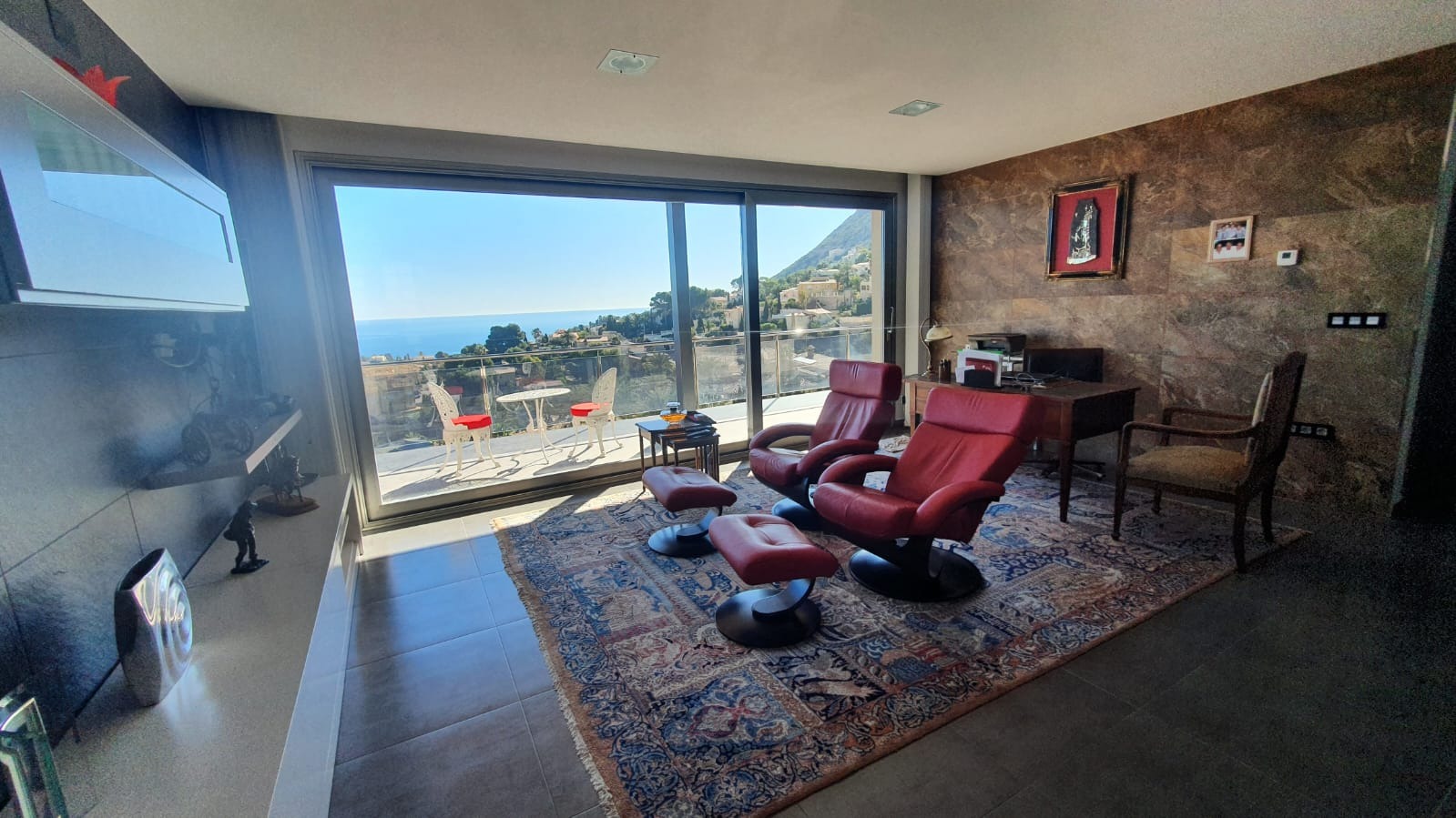  Chalet en venta directa con Plusvillas – C23077* – Villa con 5 dormitorios y 8 baños en Calpe, (Costa Blanca), zona Maryvilla 