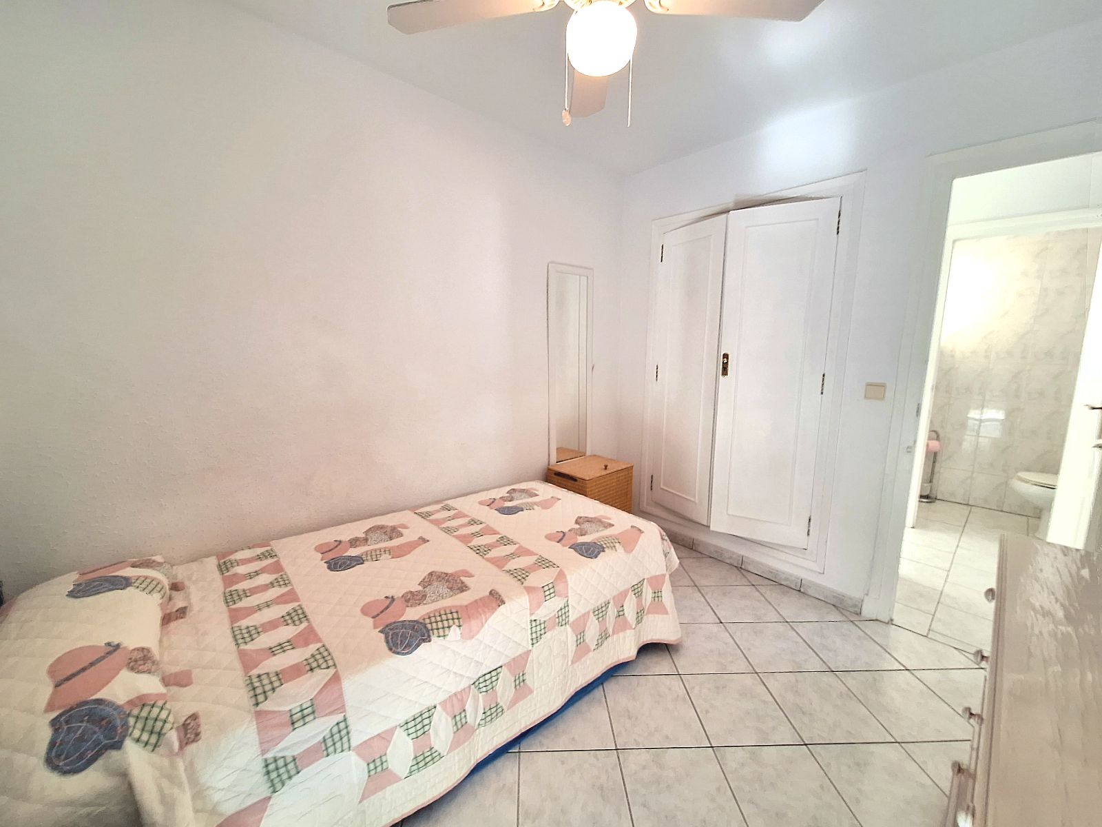  Chalet en venta directa con Plusvillas – C35035* – Villa con 4 dormitorios y 2 baños en Calpe, (Costa Blanca), zona Urbanizaciones 