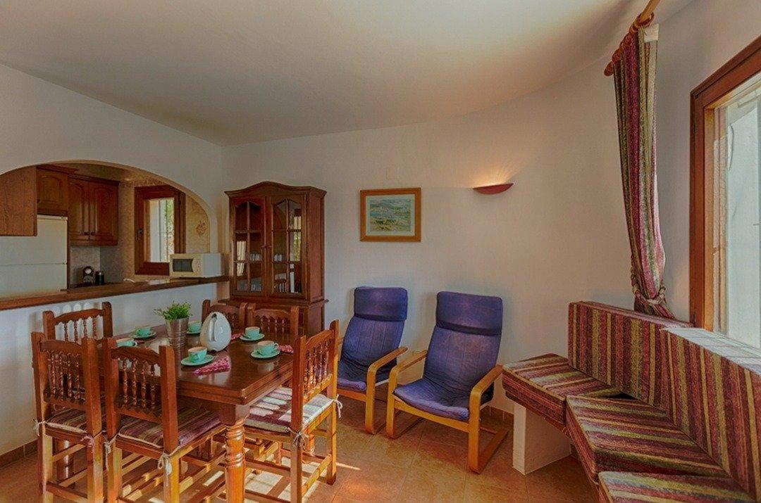  Chalet en venta directa con Plusvillas – C26041* – Villa con 3 dormitorios y 1 baños en Calpe, (Costa Blanca), zona  