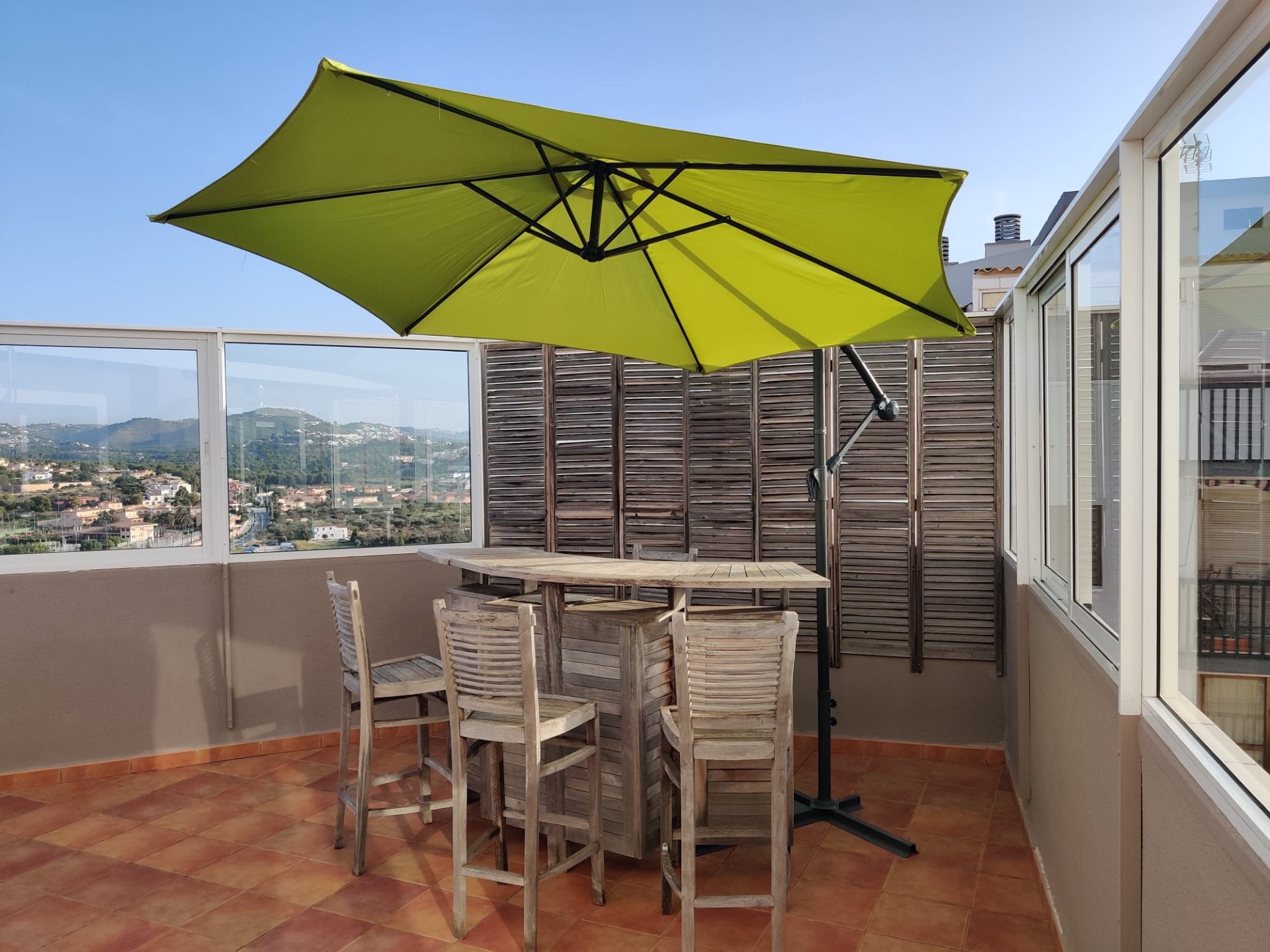  Ático en venta directa con Plusvillas – C23057* – Villa con 2 dormitorios y 2 baños en Calpe, (Costa Blanca), zona Centro 