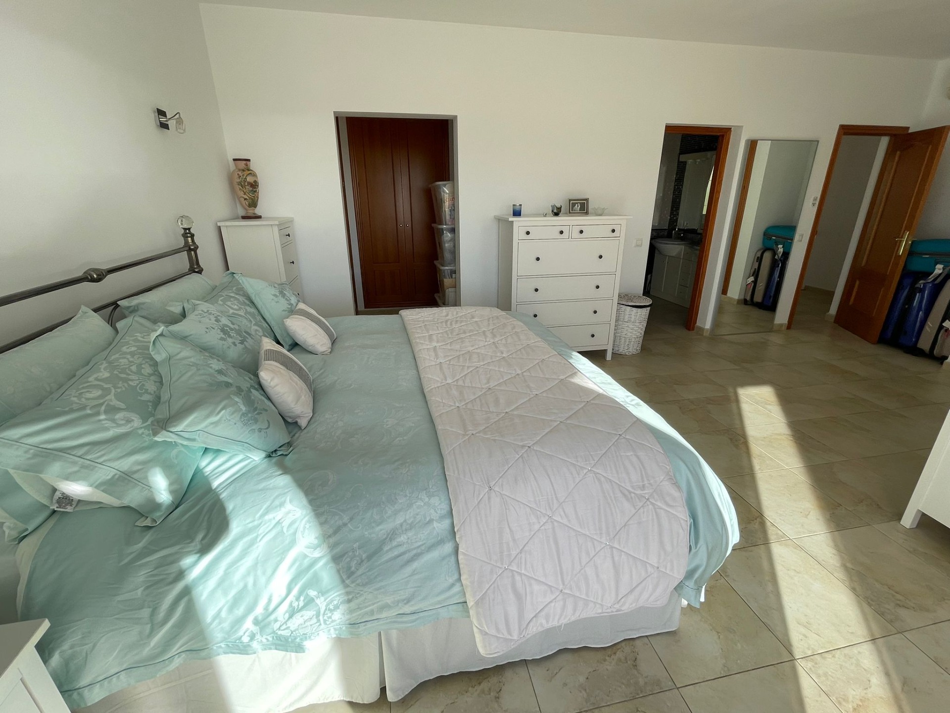 Chalet en venta directa con Plusvillas – C23082* – Villa con 4 dormitorios y 3 baños en Benissa, (Costa Blanca), zona Fanadix 