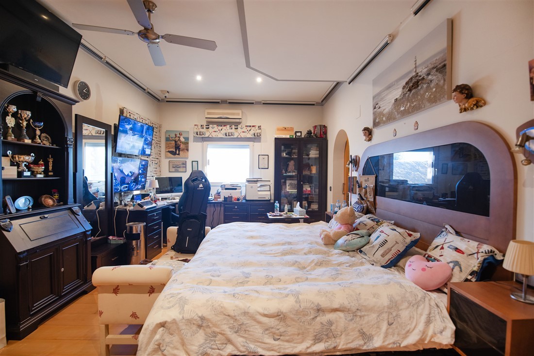  Chalet en venta directa con Plusvillas - C23 - Villa de ensueño de 5 dormitorios con vistas espectaculares al mar, zona Cucarres en Calpe (Costa Blanca) 