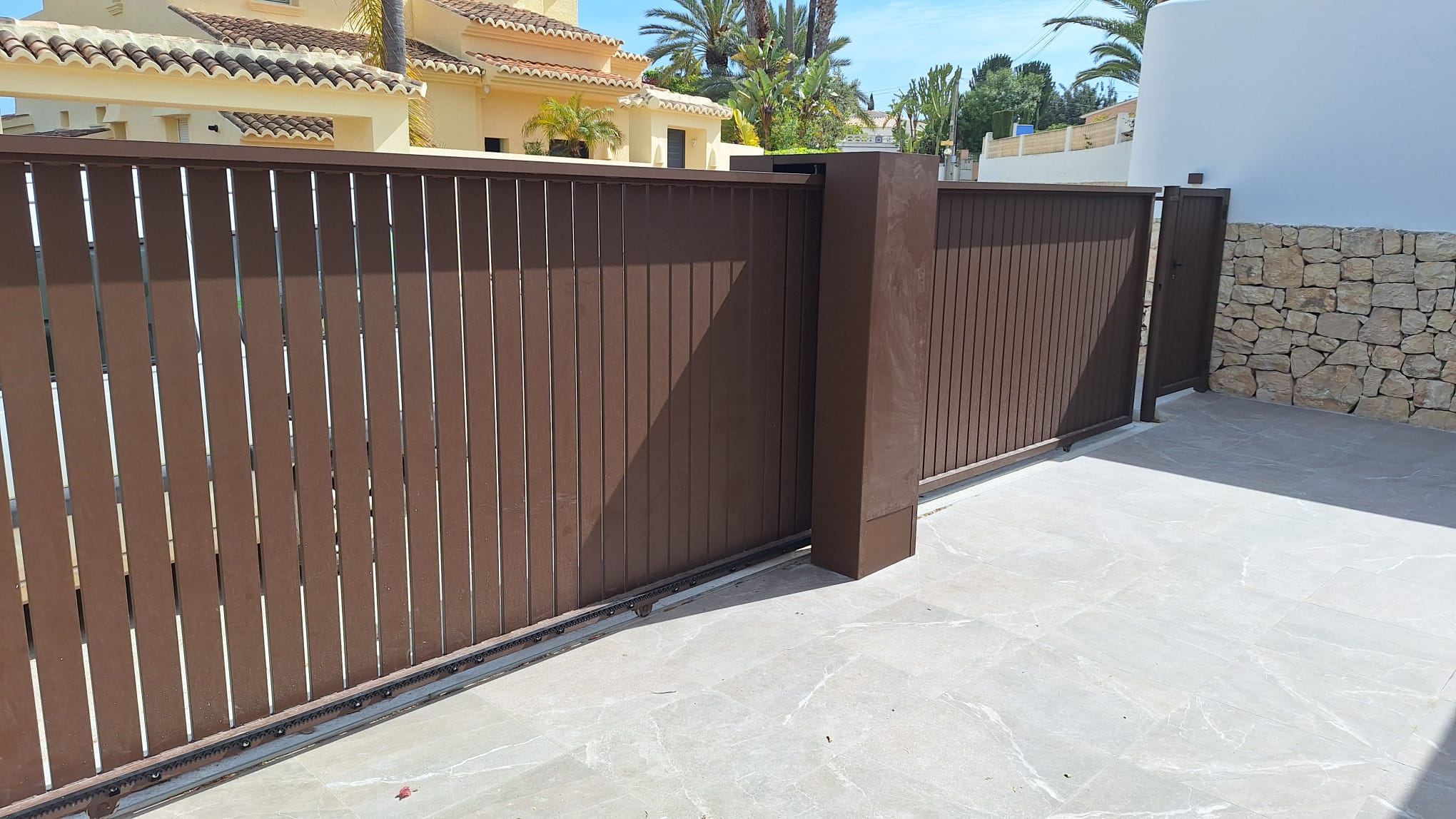  Chalet en venta directa con Plusvillas – C36303* – Villa con 4 dormitorios y 2 baños en Moraira, (Costa Blanca), zona  