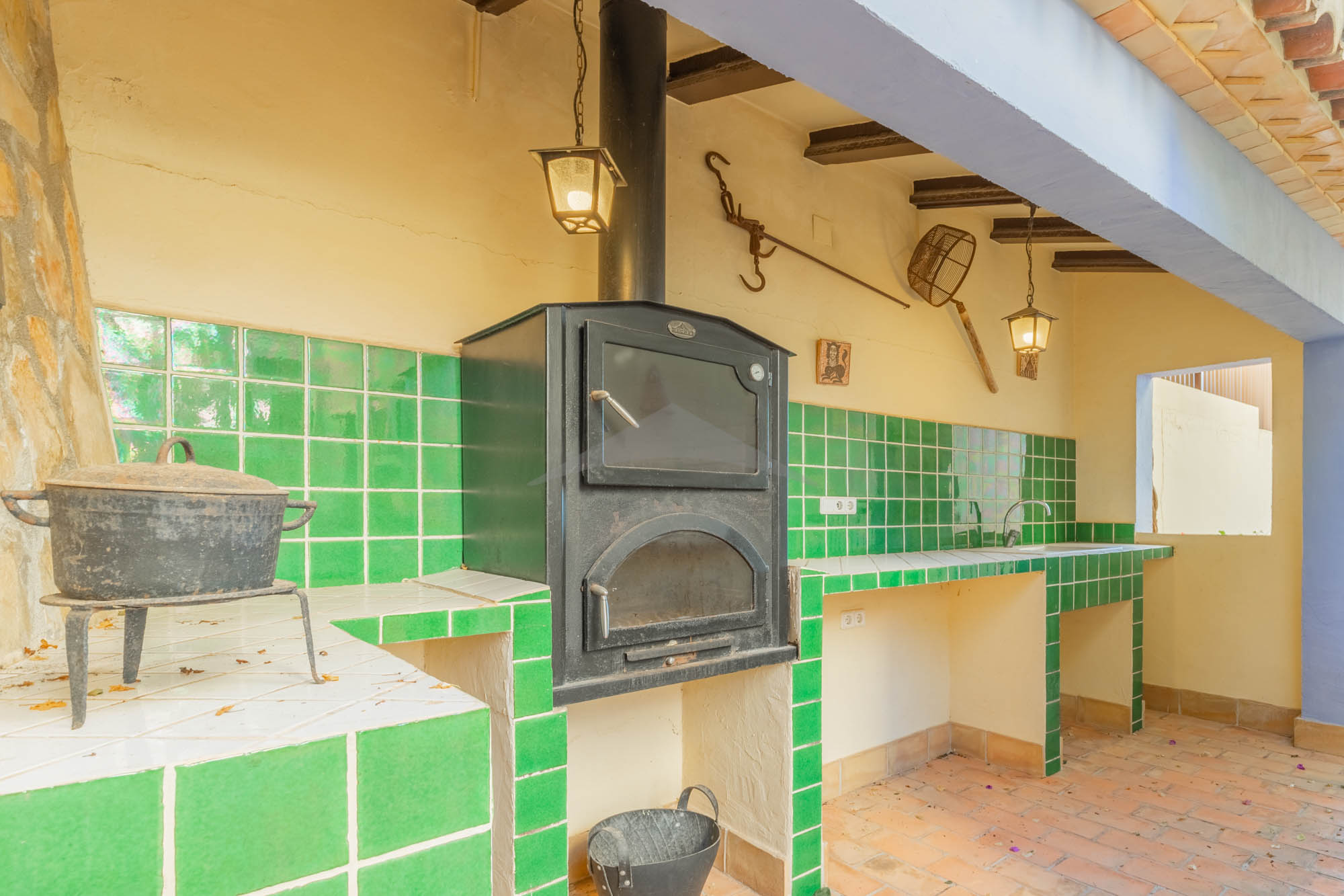  Chalet en venta directa con Plusvillas – C25283* – Villa con 4 dormitorios y 3 baños en Moraira, (Costa Blanca), zona El Portet 