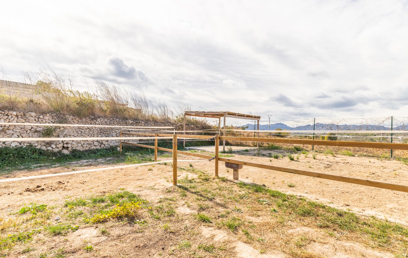  Chalet en venta directa con Plusvillas – C27018* – Villa con 2 dormitorios y 2 baños en Teulada, (Costa Blanca), zona Campo 