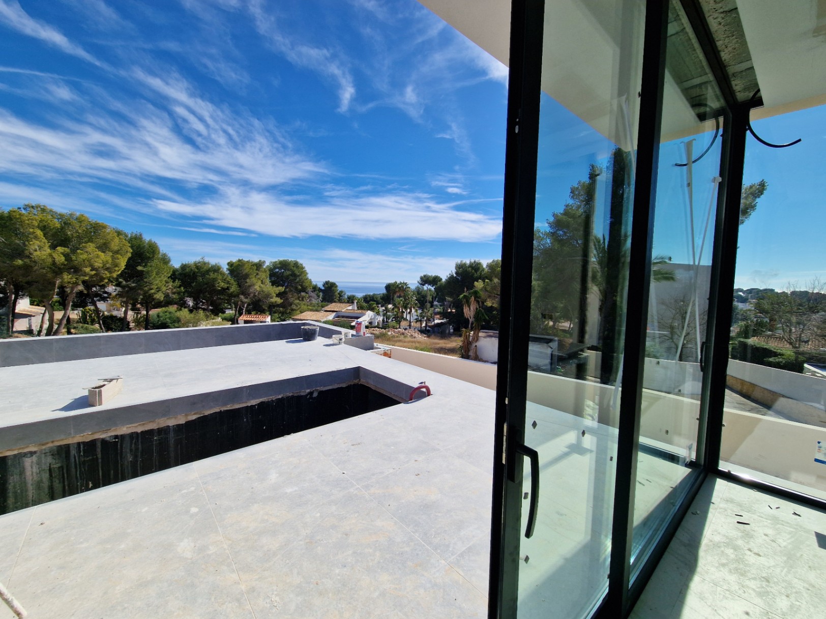  Chalet en venta directa con Plusvillas – C36009* – Villa con 4 dormitorios y 4 baños en Teulada, (Costa Blanca), zona  