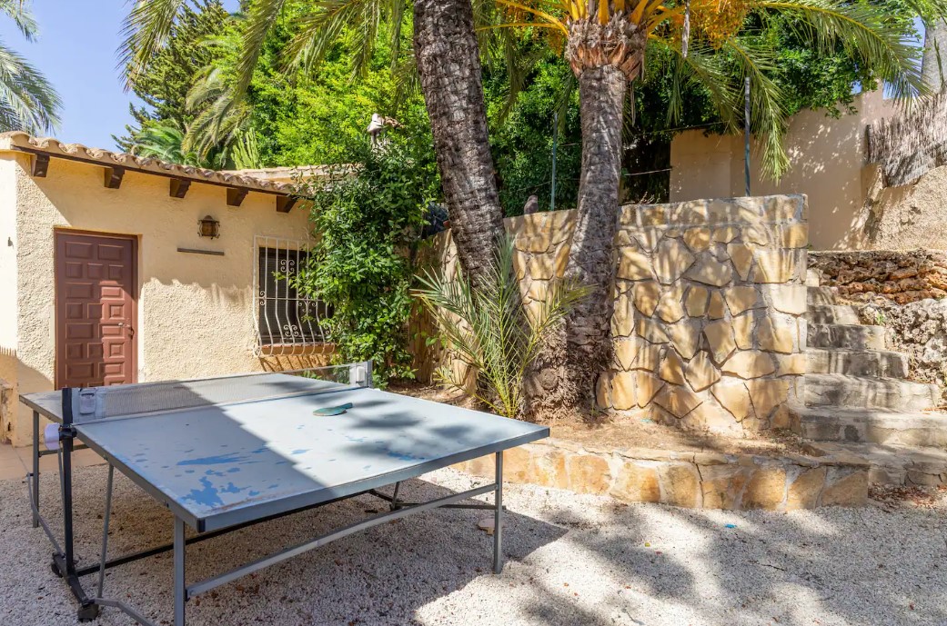  Chalet en venta directa con Plusvillas – C4136* – Villa con 10 dormitorios y 5 baños en Moraira, (Costa Blanca), zona Moraira 