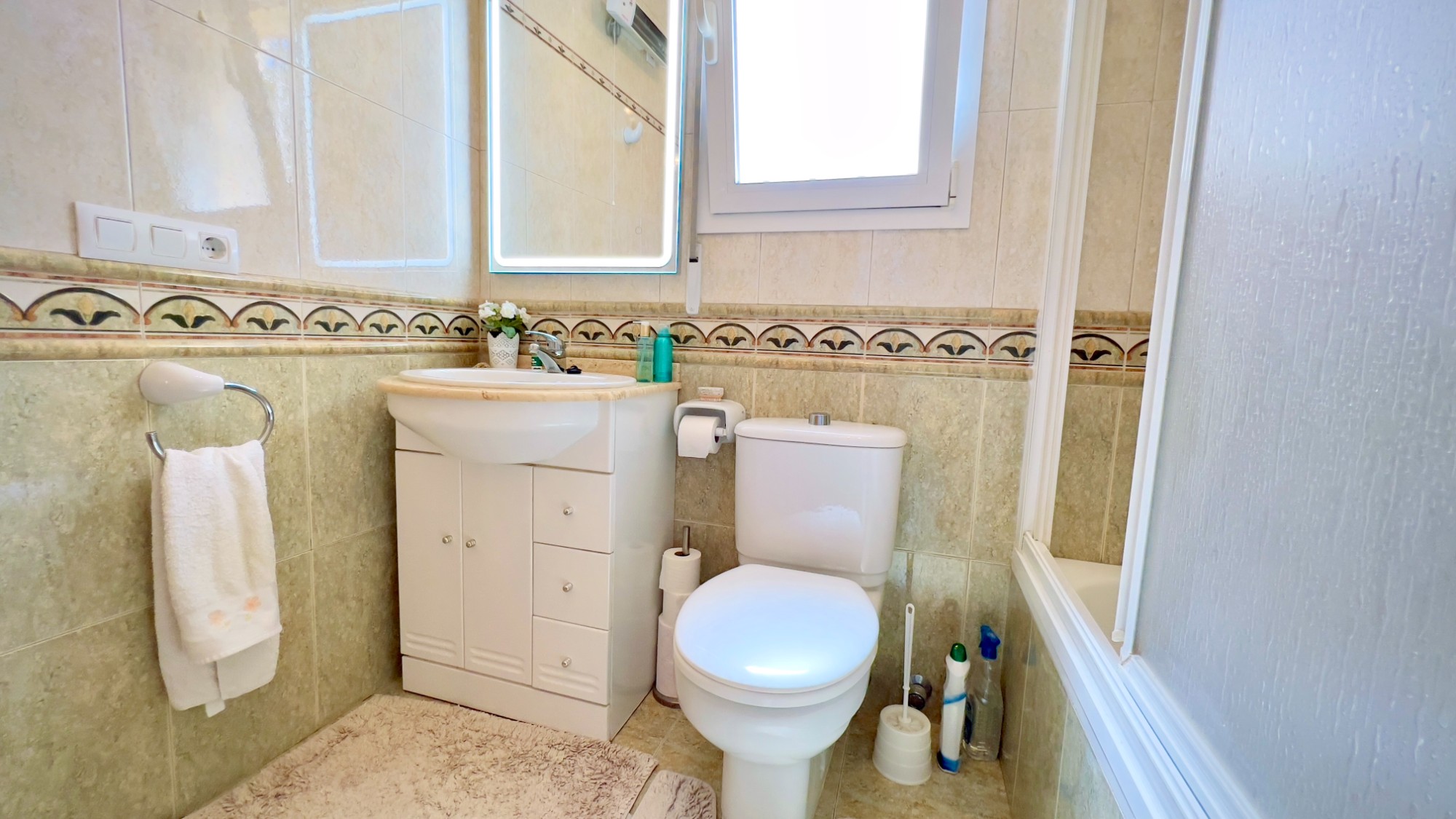  Chalet en venta directa con Plusvillas – C4158* – Villa con 3 dormitorios y 2 baños en Benitachell, (Costa Blanca), zona Begonias CDS 