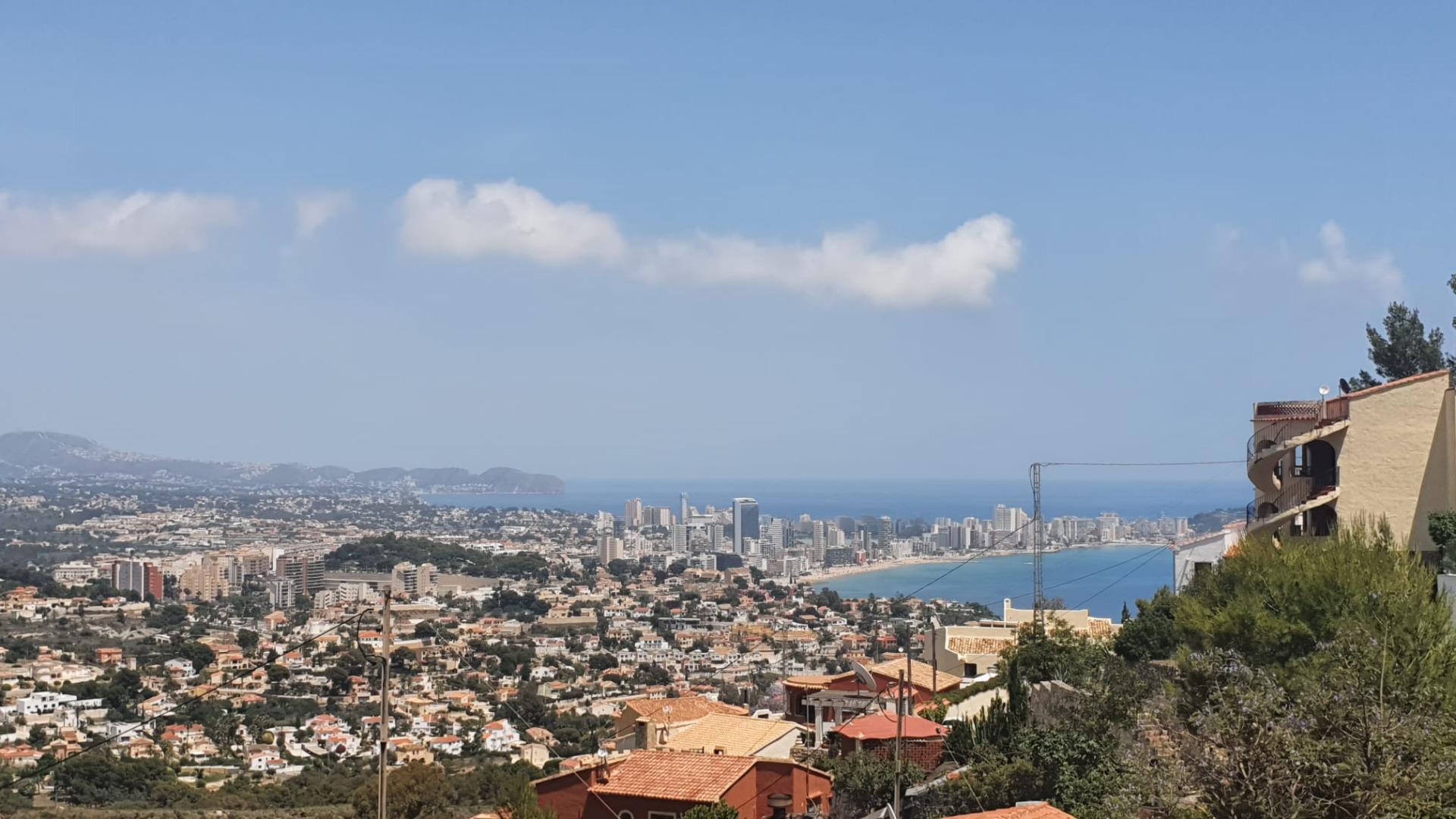  Chalet en venta directa con Plusvillas – C23100* – Villa con 8 dormitorios y 8 baños en Calpe, (Costa Blanca), zona Maryvilla 