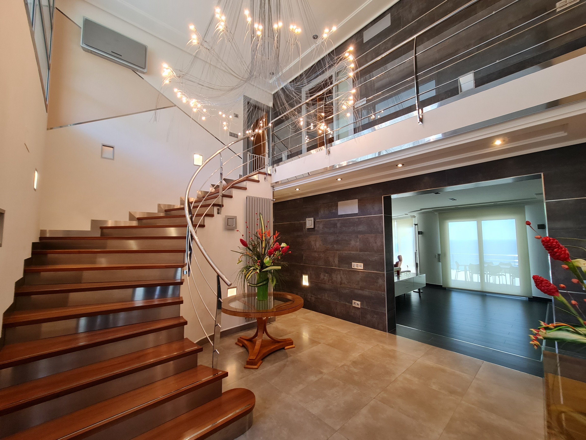  Chalet en venta con Plusvillas -C585- Villa en primera linea en Benissa Costa 