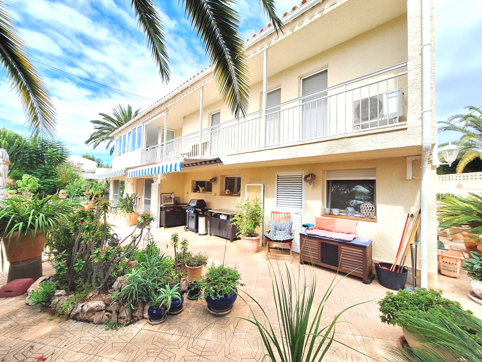  Chalet en venta directa con Plusvillas – C35035* – Villa con 4 dormitorios y 2 baños en Calpe, (Costa Blanca), zona Urbanizaciones 