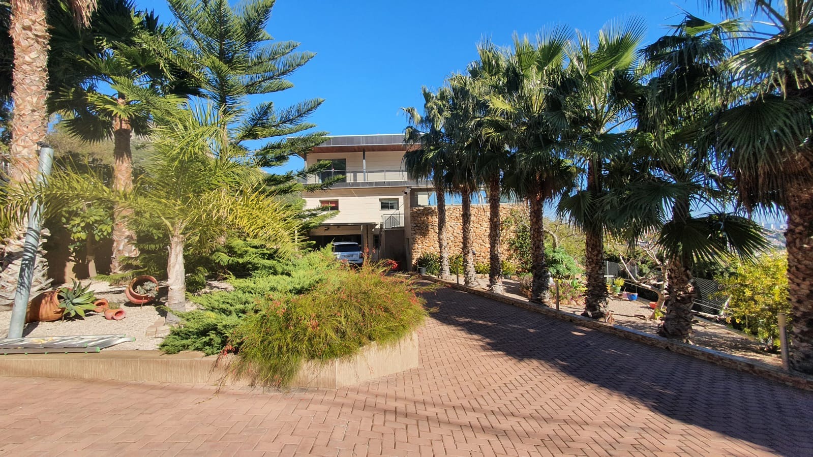  Chalet en venta directa con Plusvillas – C23077* – Villa con 5 dormitorios y 8 baños en Calpe, (Costa Blanca), zona Maryvilla 