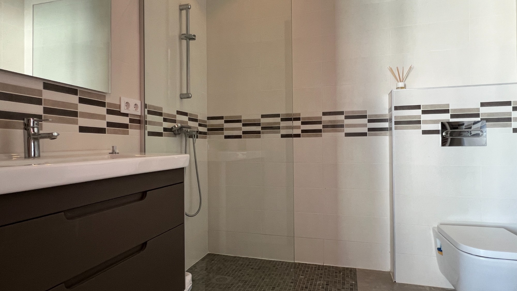  Chalet en venta directa con Plusvillas – C4140* – Villa con 3 dormitorios y 3 baños en Moraira, (Costa Blanca), zona La Sabatera 