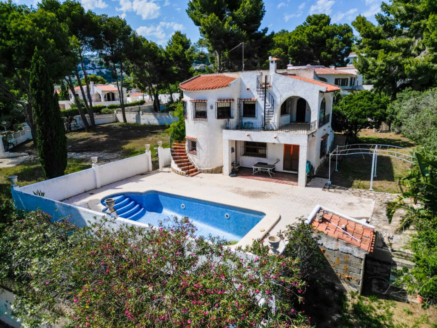  Chalet en venta directa con Plusvillas – C36302* – Villa con 5 dormitorios y 3 baños en Benissa, (Costa Blanca), zona  