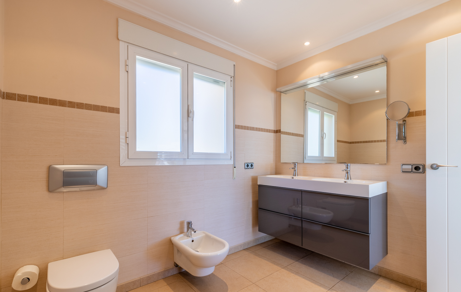  Chalet en venta directa con Plusvillas – C27004* – Villa con 3 dormitorios y 3 baños en Benissa, (Costa Blanca), zona 2ª linea 