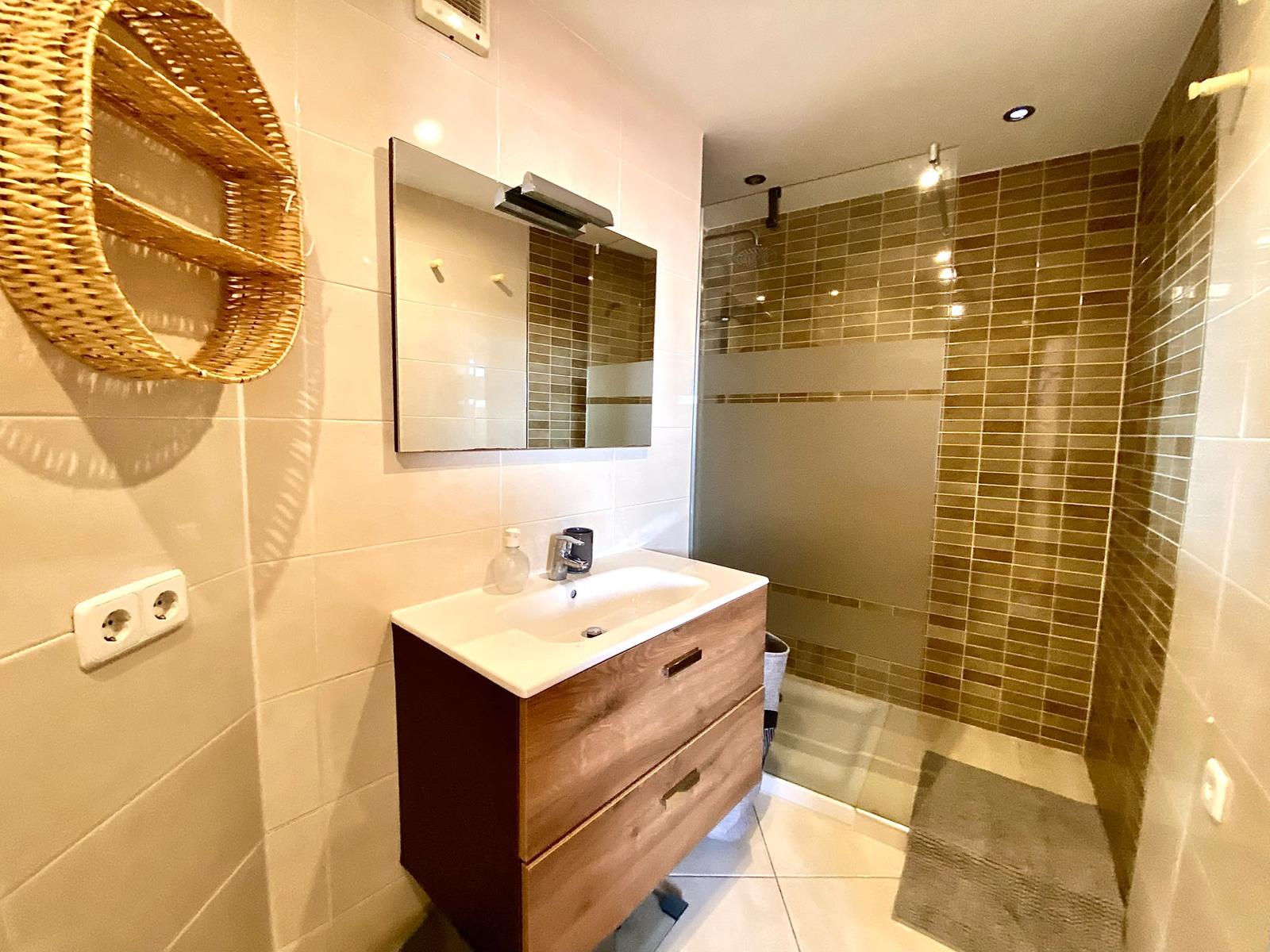  Ático en venta directa con Plusvillas-A27- Ático de 2 dormitorios en el centro de Calpe (Costa Blanca) 