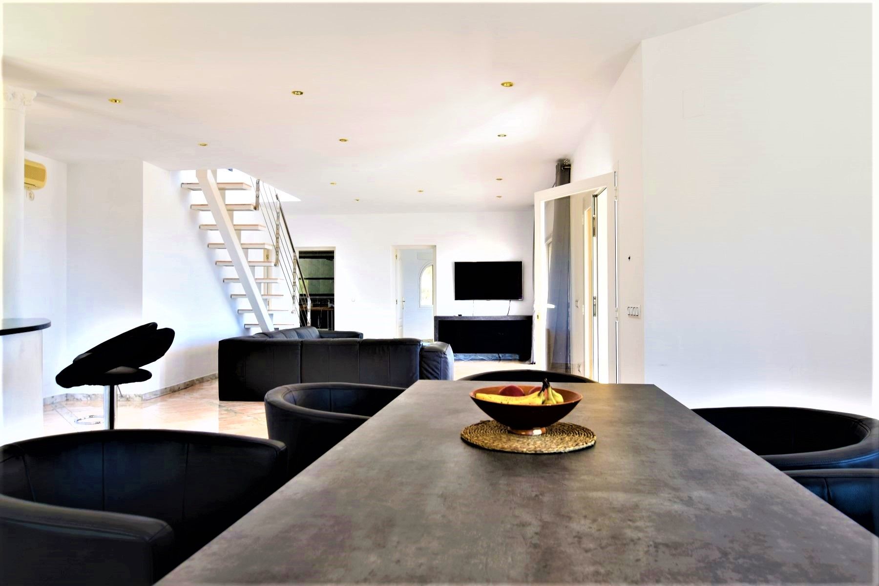  Chalet en venta directa con Plusvillas – C20008* – Villa con 4 dormitorios y 4 baños en Calpe, (Costa Blanca), zona Tosal de la Cometa 