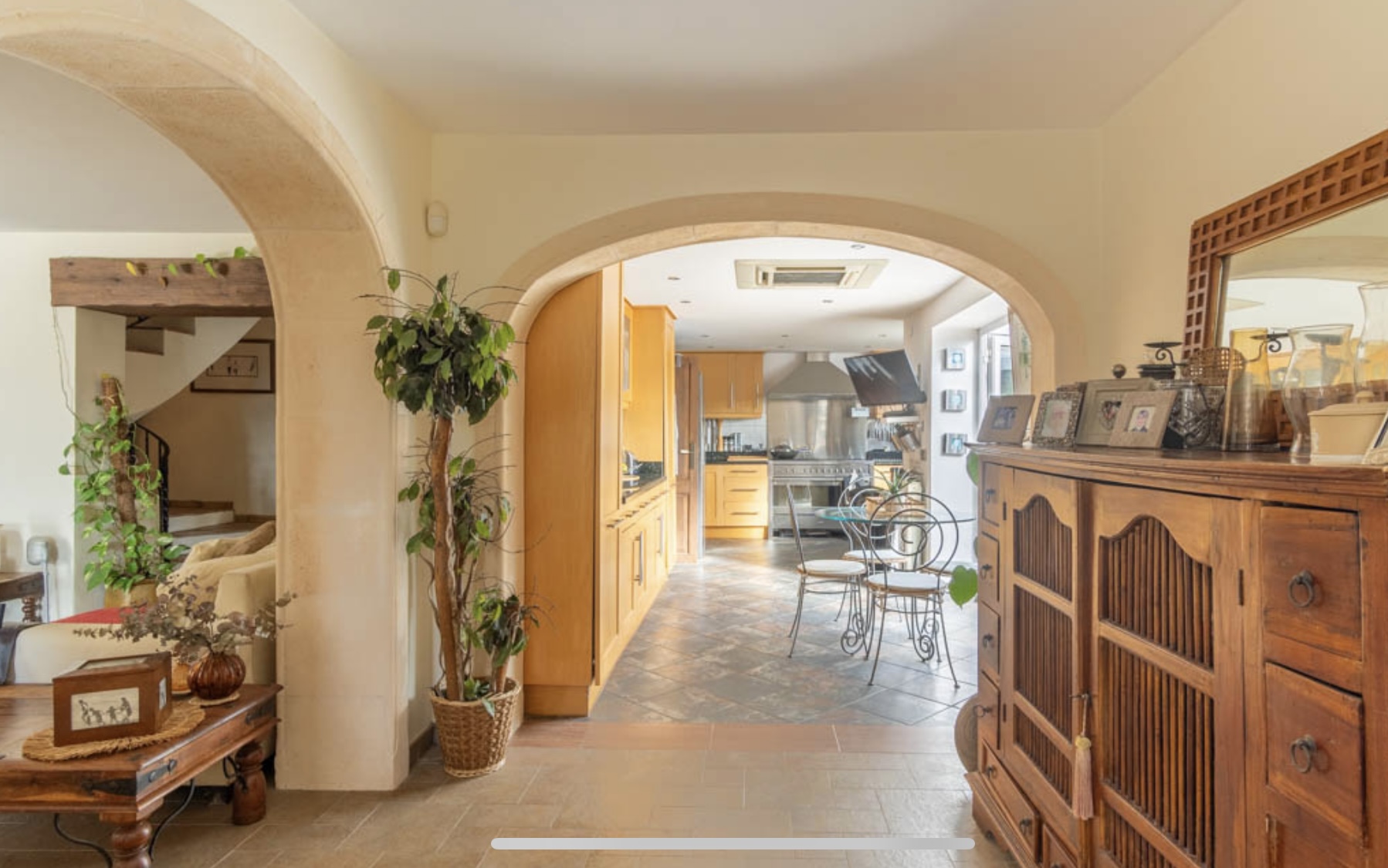  Chalet en venta directa con Plusvillas – C4149* – Villa con 5 dormitorios y 4 baños en Moraira, (Costa Blanca), zona Alcasar 