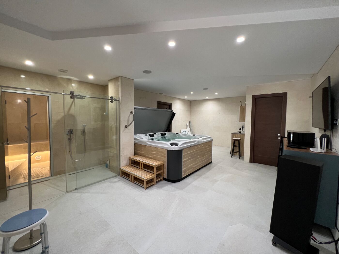  Chalet en venta directa con Plusvillas – C13031* – Villa con 5 dormitorios y 5 baños en Altea Hills, (Costa Blanca), zona Altea Hills 