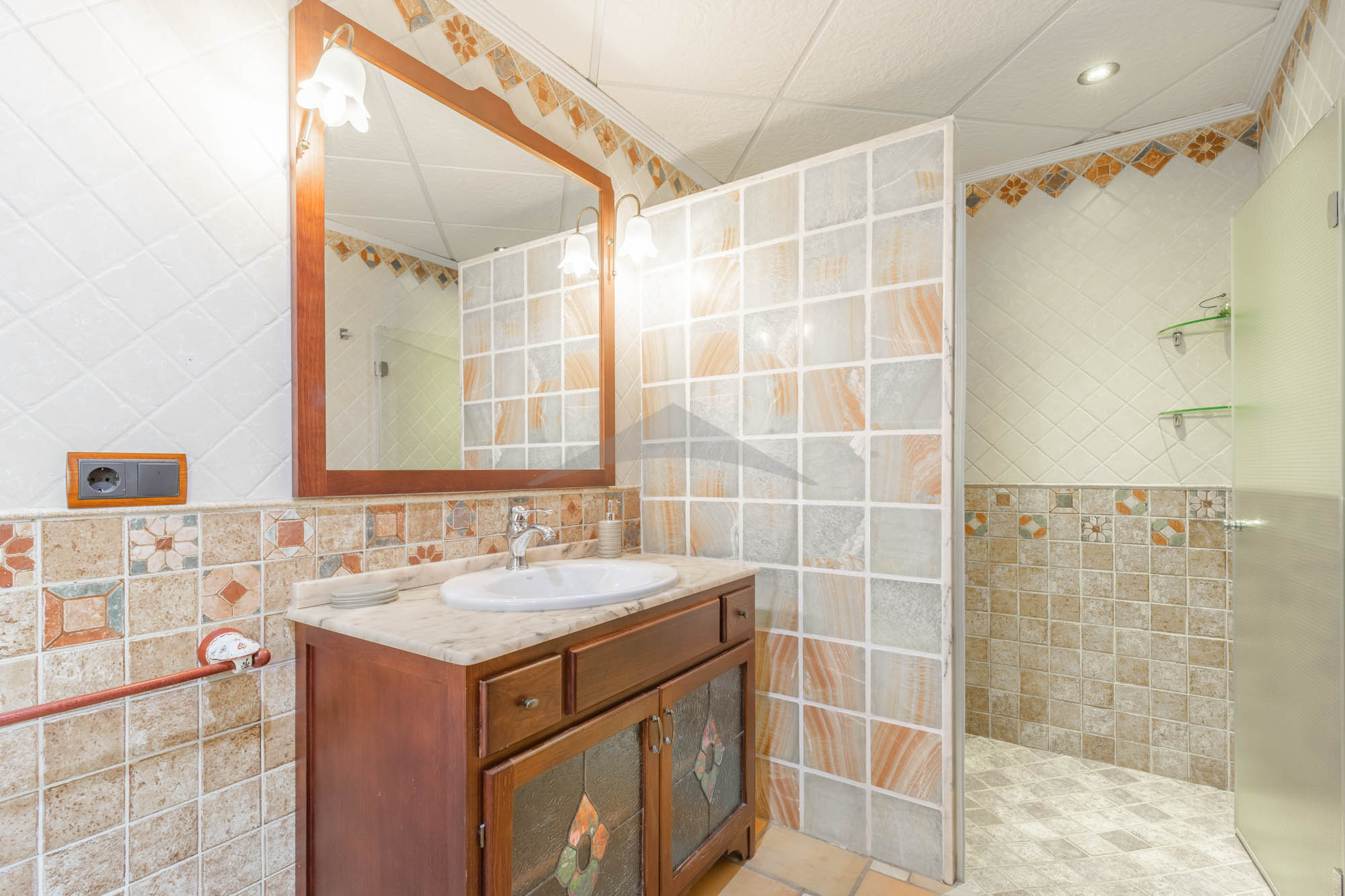  Chalet en venta directa con Plusvillas – C25283* – Villa con 4 dormitorios y 3 baños en Moraira, (Costa Blanca), zona El Portet 