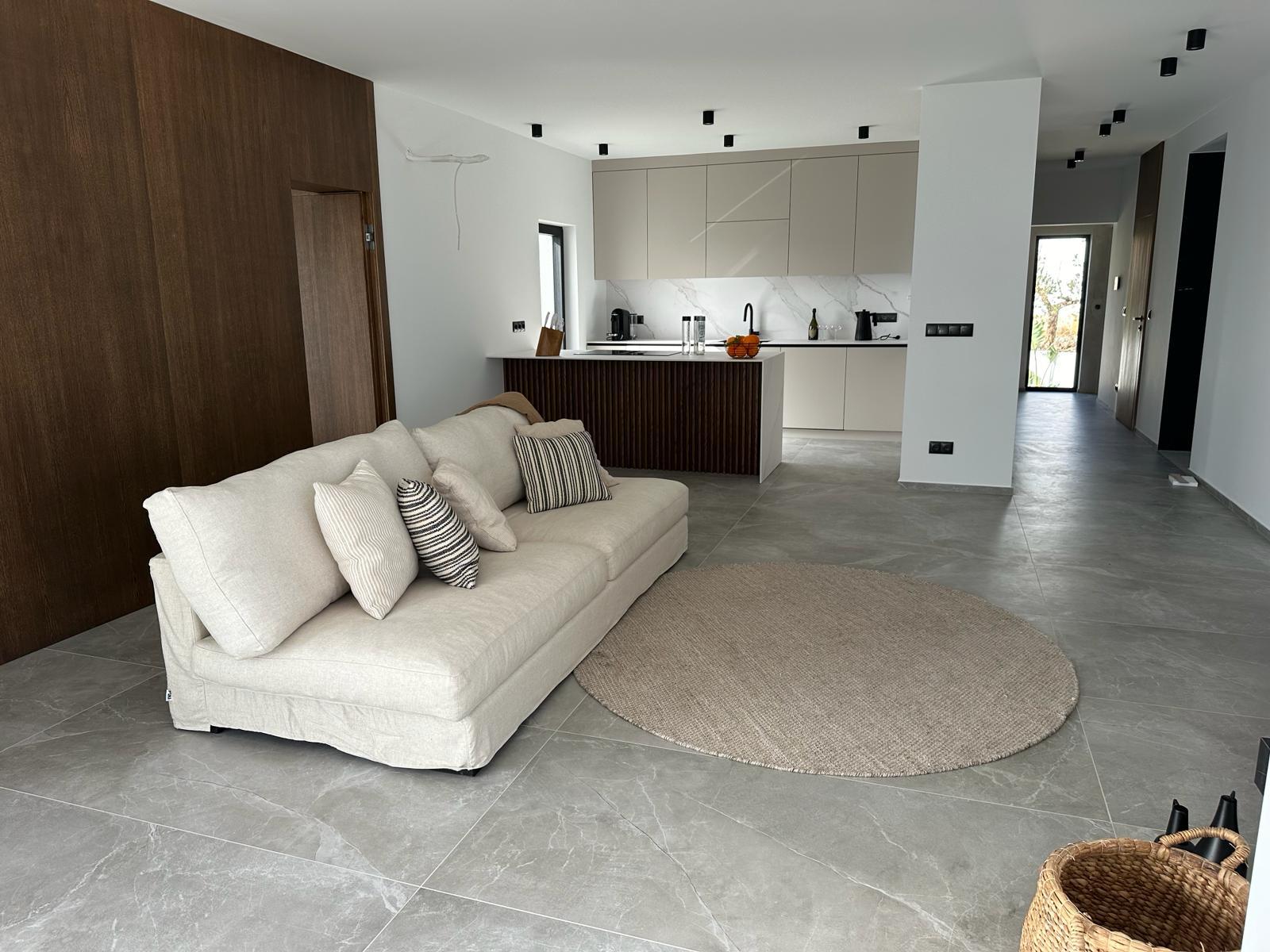  Chalet en venta con plusvillas -C121- Villas de 5 dormitorios en la Cumbre del sol con bonitas vistas al mar (Costa Blanca) 