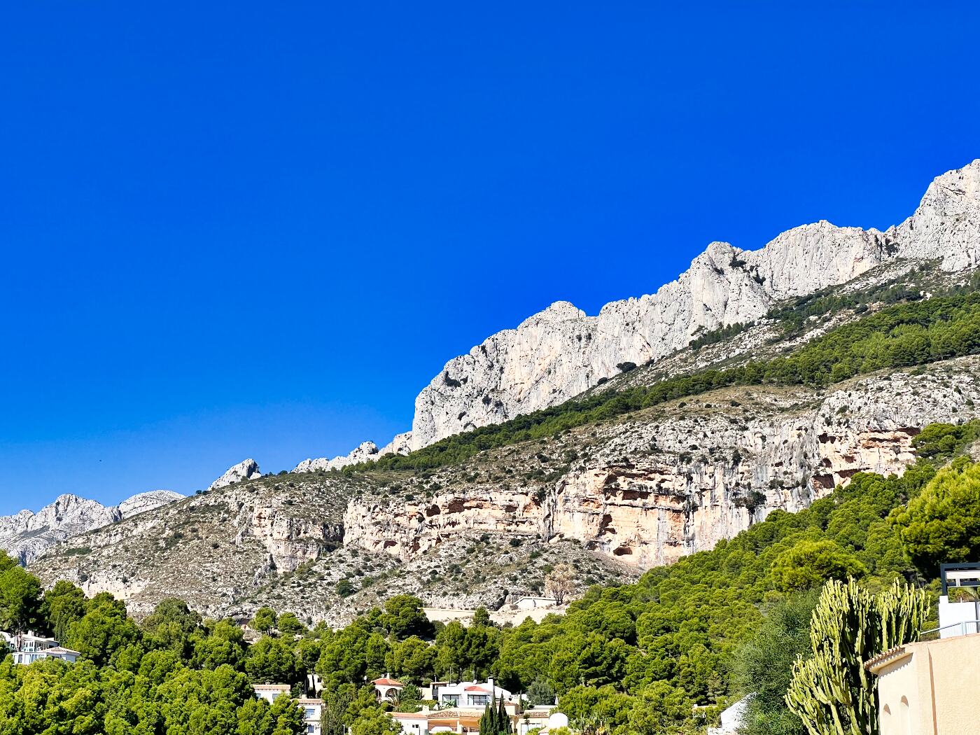  Chalet en venta directa con Plusvillas – C13036* – Villa con 3 dormitorios y 5 baños en Altea, (Costa Blanca), zona Sierra Altea 