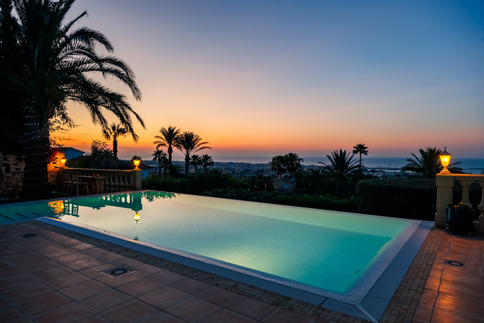  Chalet en venta directa con Plusvillas – C36305* – Villa con 3 dormitorios y 2 baños en Denia, (Costa Blanca), zona Montgo 