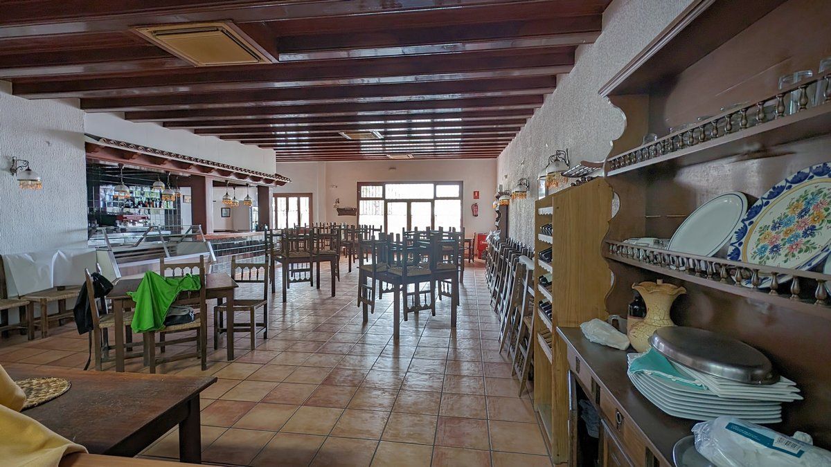  Chalet en venta directa con Plusvillas – C16310* – Villa con  dormitorios y  baños en Calpe / Calp, (Costa Blanca), zona  