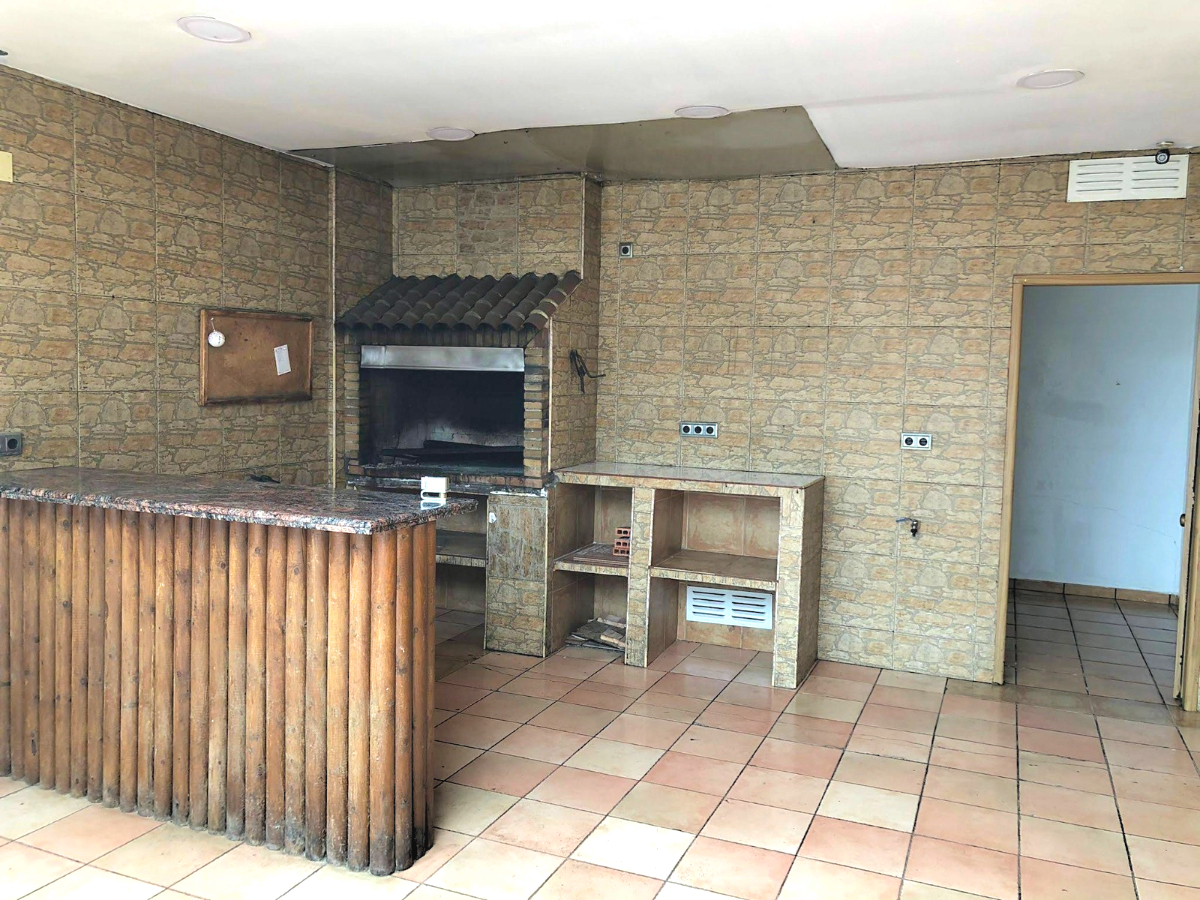  Local Comercial en venta directa con Plusvillas – L2035 – Amplio local con un total de 100mq en Calpe, Costa Blanca 