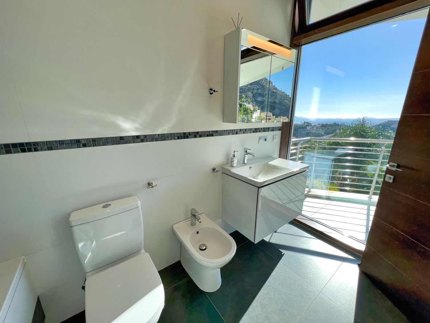  Chalet en venta directa con Plusvillas – C13031* – Villa con 5 dormitorios y 5 baños en Altea Hills, (Costa Blanca), zona Altea Hills 