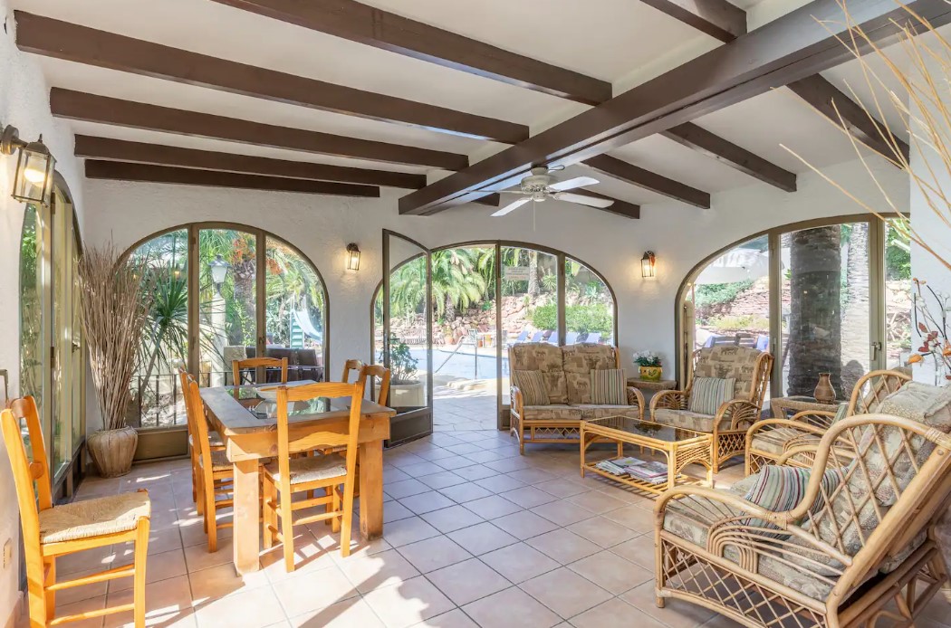  Chalet en venta directa con Plusvillas – C4136* – Villa con 10 dormitorios y 5 baños en Moraira, (Costa Blanca), zona Moraira 