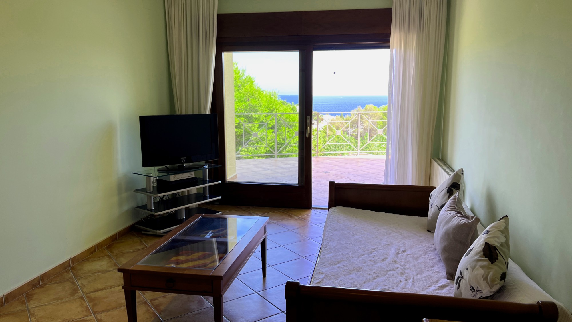  Chalet en venta directa con Plusvillas – C4166* – Villa con 6 dormitorios y 4 baños en Benissa Costa, (Costa Blanca), zona Baladrar 