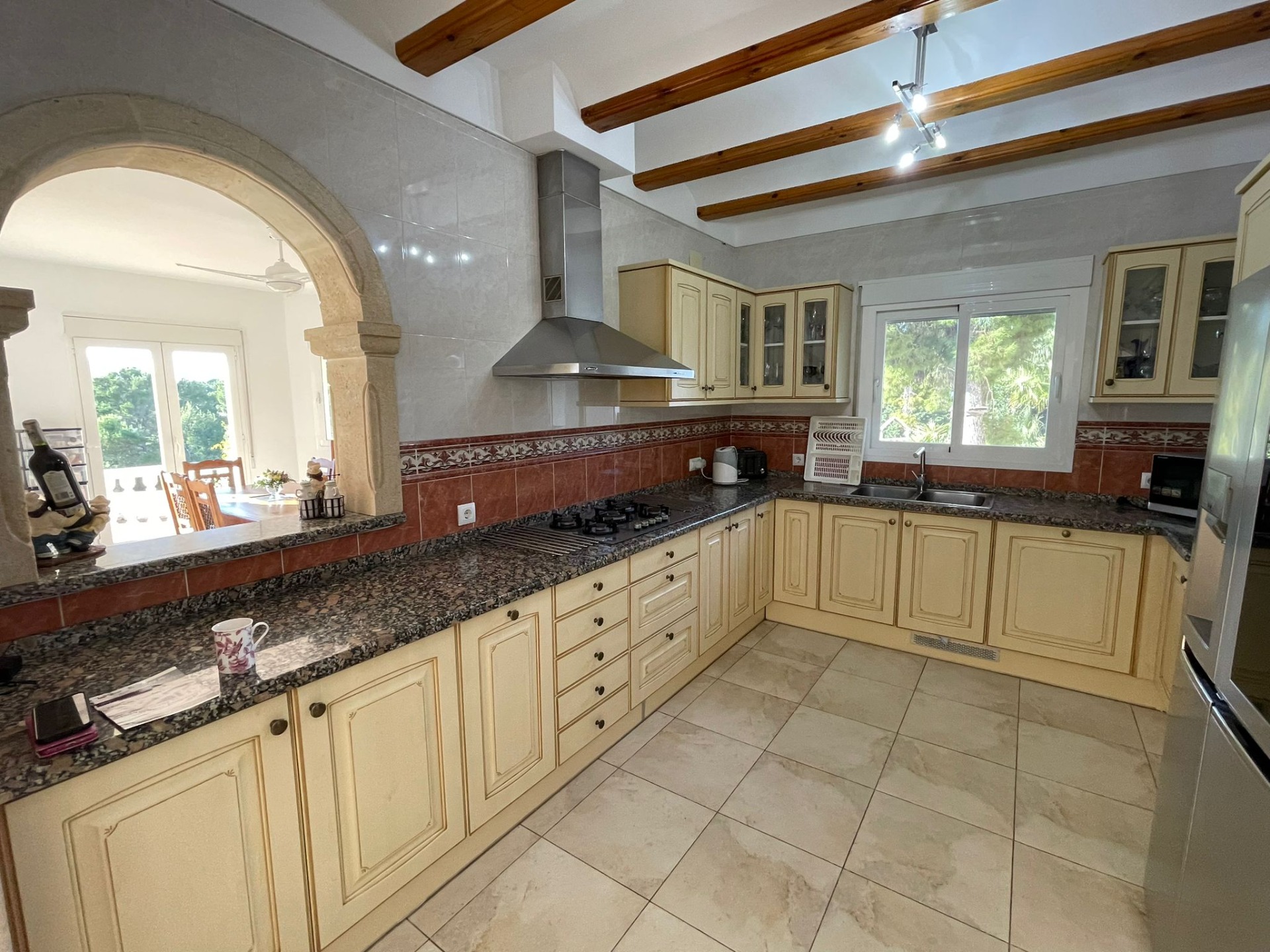  Chalet en venta directa con Plusvillas – C23082* – Villa con 4 dormitorios y 3 baños en Benissa, (Costa Blanca), zona Fanadix 