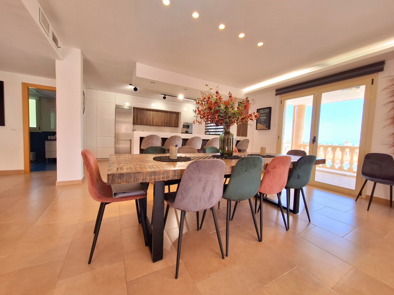  Chalet en venta directa con Plusvillas – C35041* – Villa con 6 dormitorios y 4 baños en Calpe, (Costa Blanca), zona Zona Residencial 