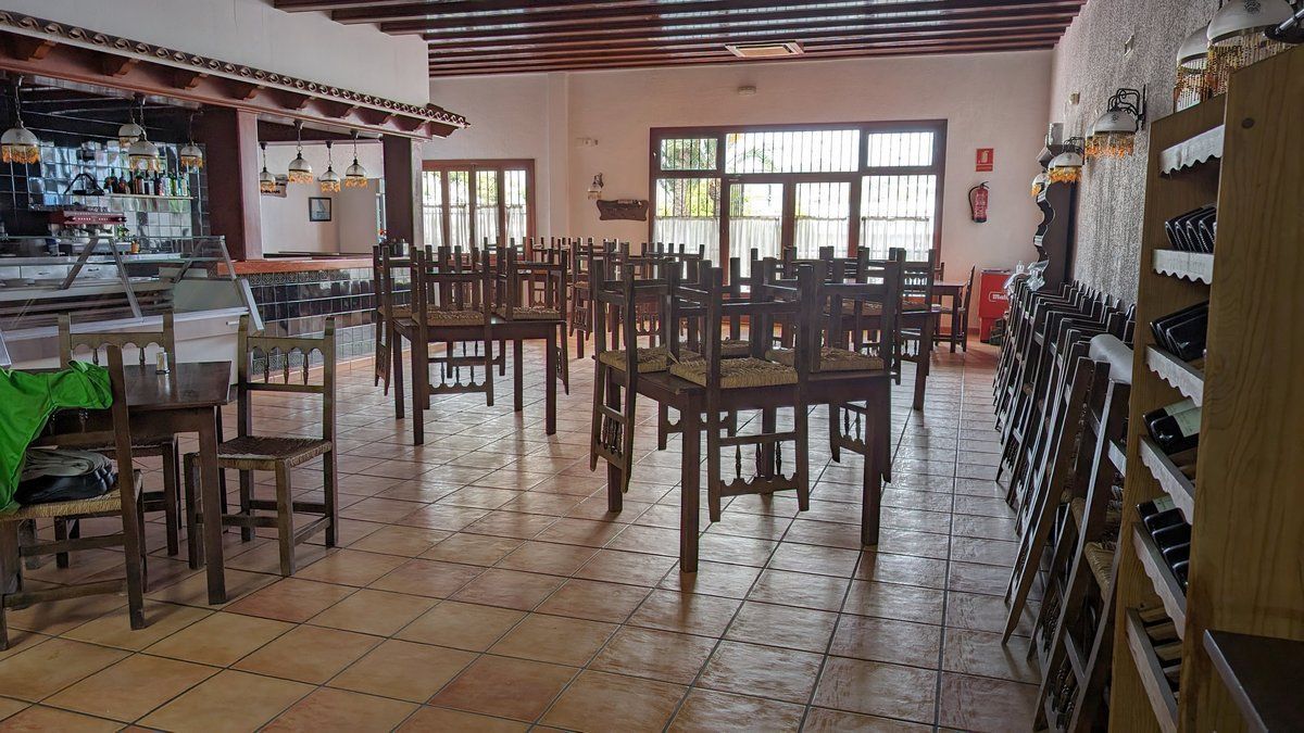  Chalet en venta directa con Plusvillas – C16310* – Villa con  dormitorios y  baños en Calpe / Calp, (Costa Blanca), zona  