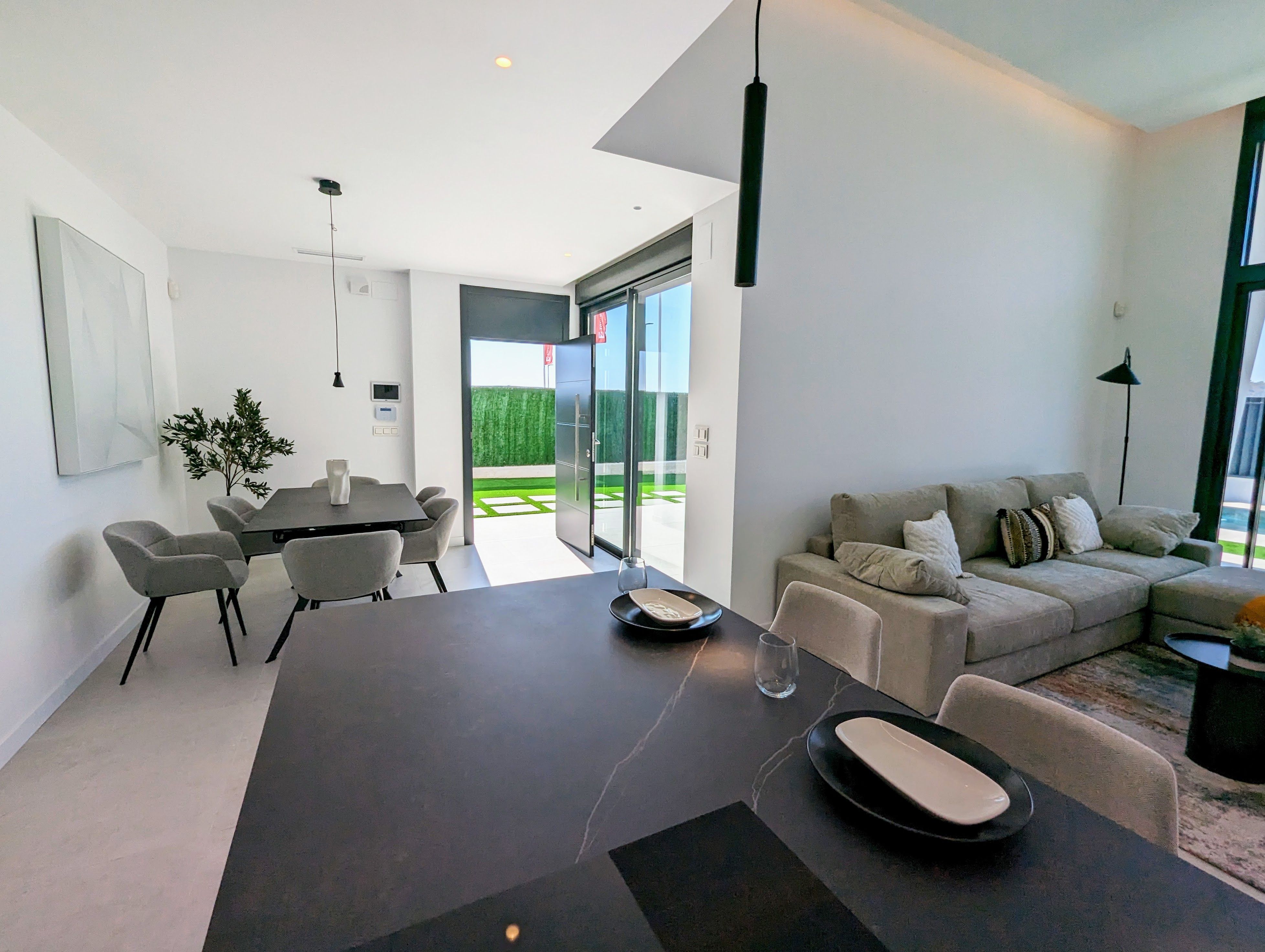  Chalet en venta directa con Plusvillas – C24015* – Villa con 3 dormitorios y 3 baños en Finestrat, (Costa Blanca), zona Finestrat 