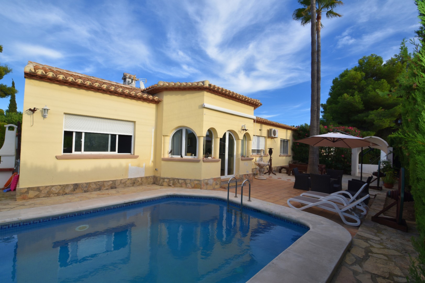  Chalet en venta directa con Plusvillas – C36103* – Villa con 6 dormitorios y 4 baños en Javea, (Costa Blanca), zona Cansalades 