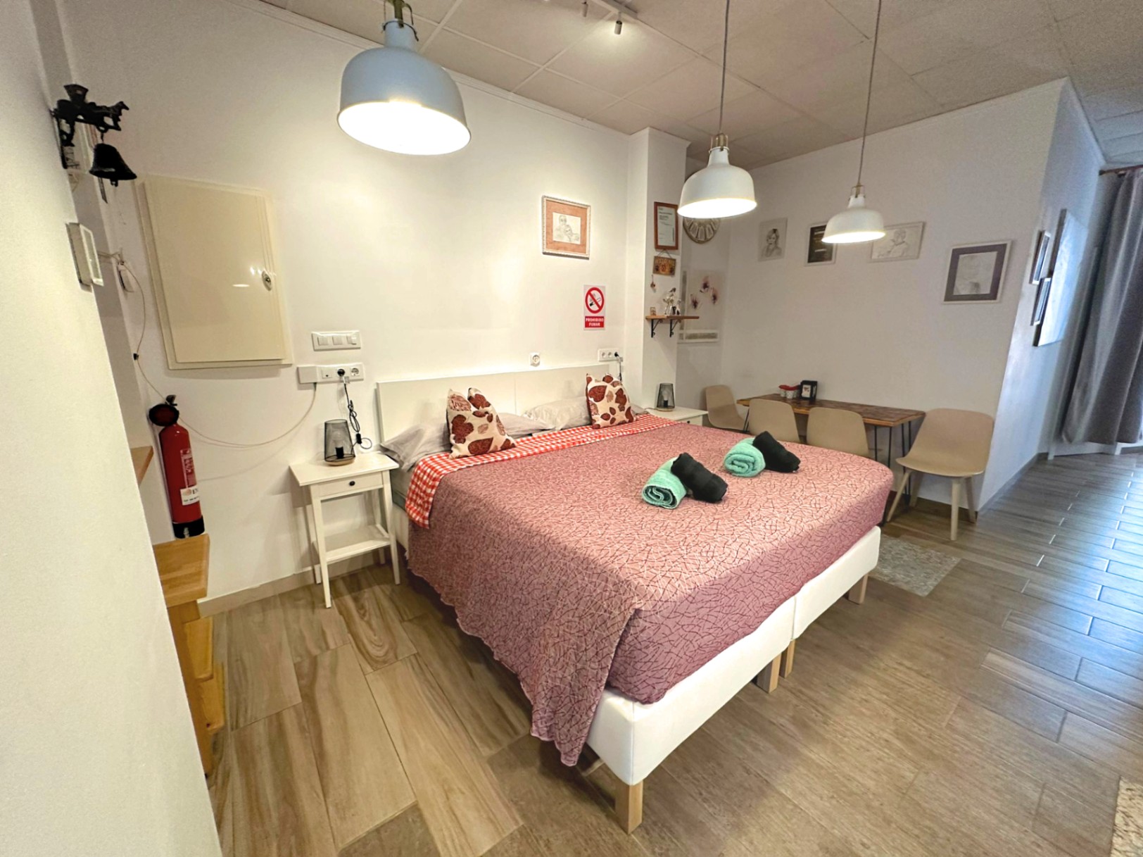  Chalet en venta directa con Plusvillas – C35040* – Villa con 6 dormitorios y 5 baños en Calpe, (Costa Blanca), zona Casco Antiguo 