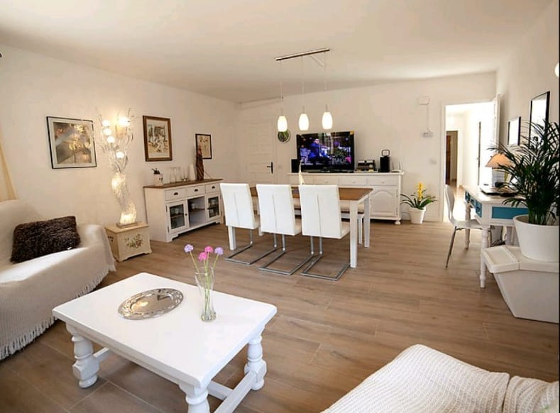  Chalet en venta directa con Plusvillas- C965- Bonita casa reformada con 5 dormitorios con vistas al mar, Calpe, zona Canuta (Costa Blanca) 